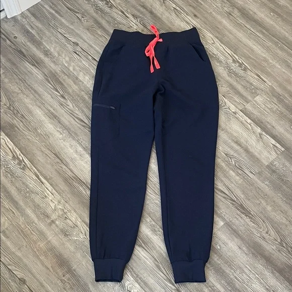 Figs Navy Blue Scrub Set - British Racing Collaboration - Picture 5 of 7